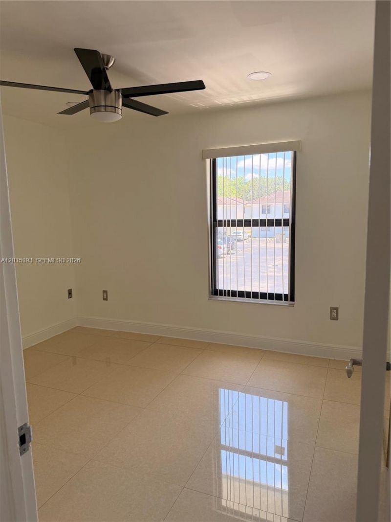 10805 NW 7th St, Unit 3-22, Miami, FL 33172 Photo