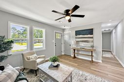 106 Fripp Lane photo 4