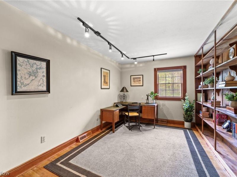 8730 Bainbridge Road, Chagrin Falls, OH 44023 Photo 18
