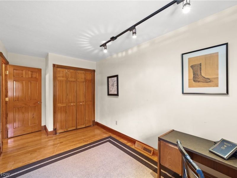 8730 Bainbridge Road, Chagrin Falls, OH 44023 Photo 19
