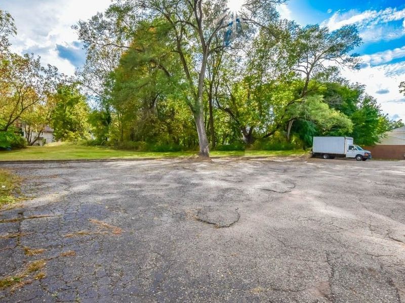 3757 Cleveland Avenue NW, Unit 204, Canton, OH 44709 Photo 10