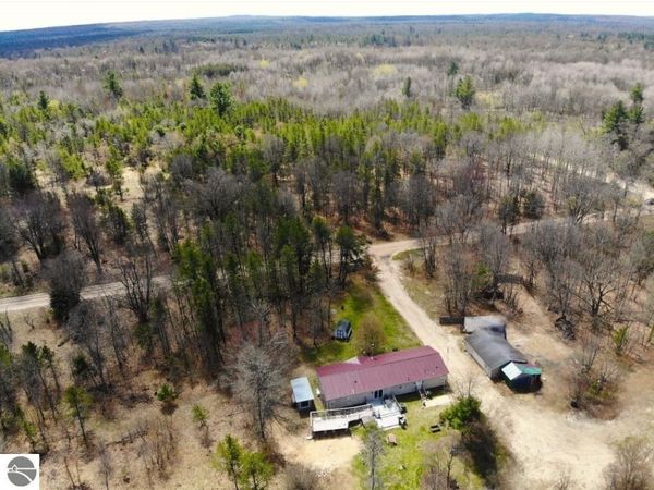 984 Rose Meadow Drive W, Luther, MI 49656