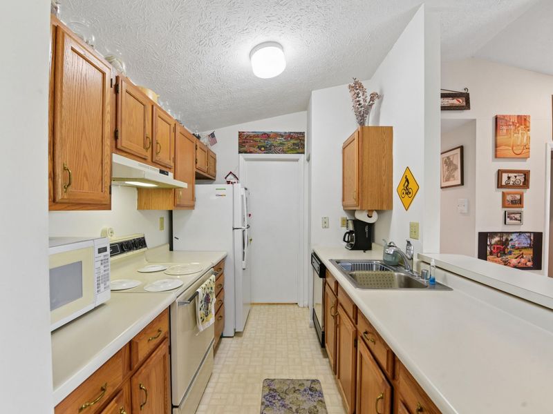 40 Creekwood Drive, Unit 12, Wilder, KY 41071 Photo 3