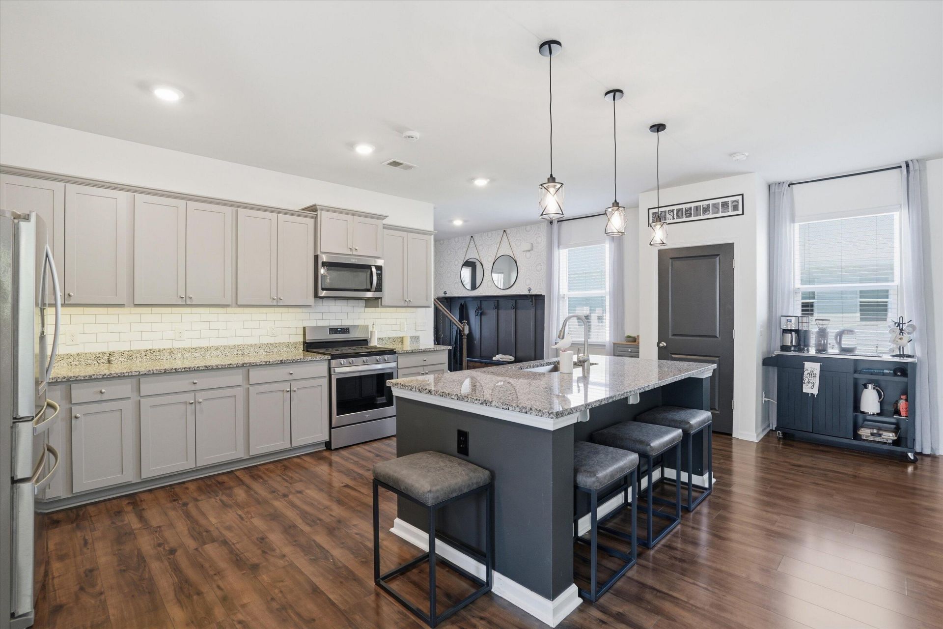 237 Celestial Boulevard Photo 10