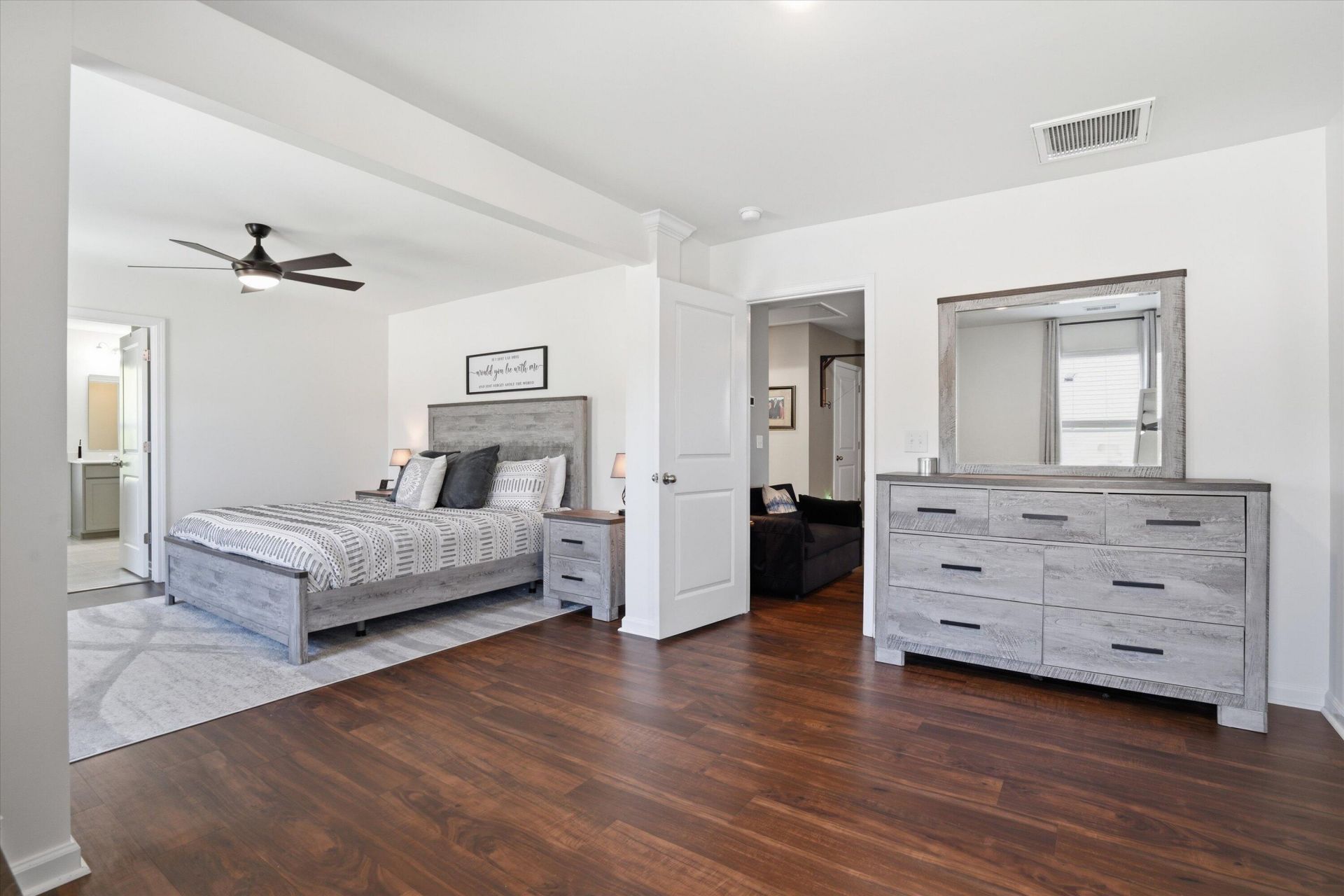 237 Celestial Boulevard Photo 21