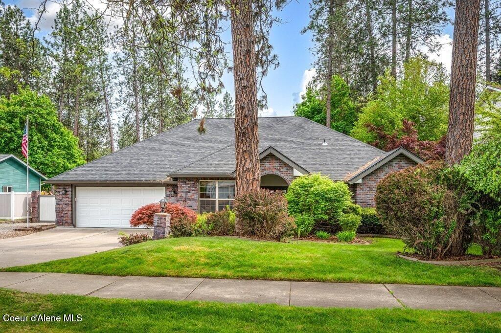 2030 W Hogan St, Coeur d Alene, ID 83815 Main Photo