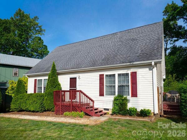 206 Courtland Place , Asheville, NC 28801