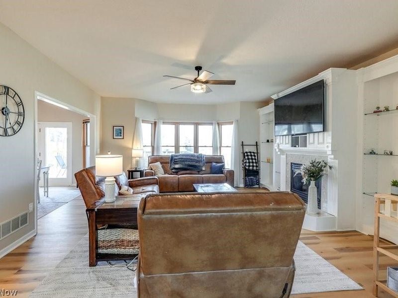 1467 Summer Wood Lane, Uniontown, OH 44685 Photo 14