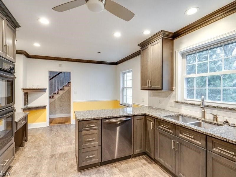 505 Ridgecrest Road , Akron, OH 44303 Photo 10