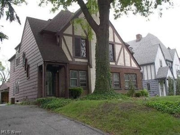 18323 Newell Road, Shaker Heights, OH 44122