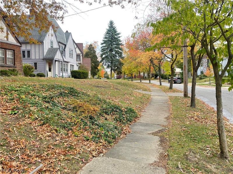 18323 Newell Road, Shaker Heights, OH 44122 Photo 21