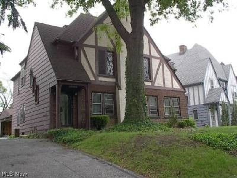 18323 Newell Road, Shaker Heights, OH 44122 Photo 33