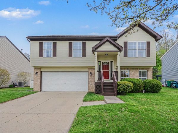 6883 Maplelawn Drive, Ypsilanti, MI 48197