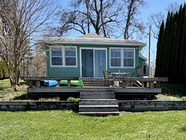 7091 Davies Drive NE, Rockford, MI 49341