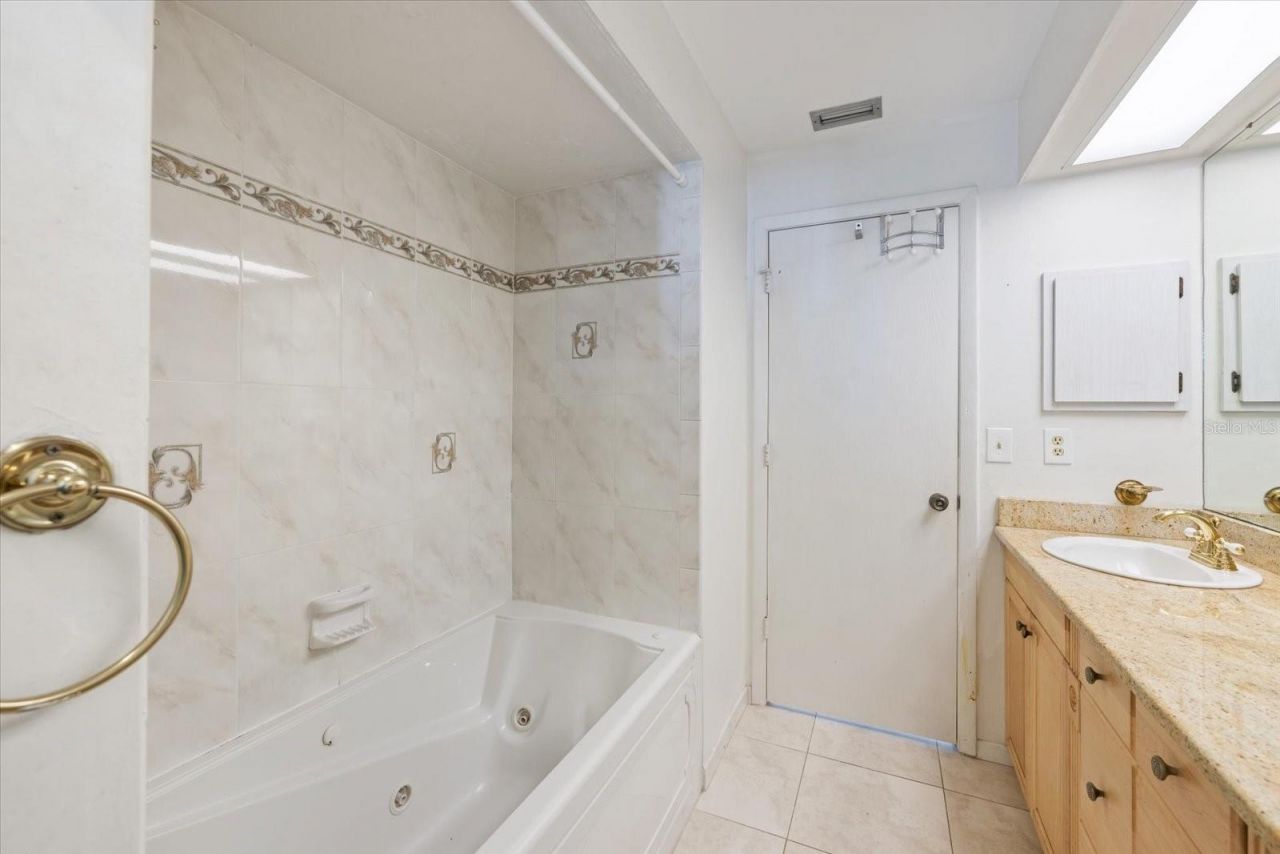 5151 Oakmont Place, Sarasota, FL 34242 Photo