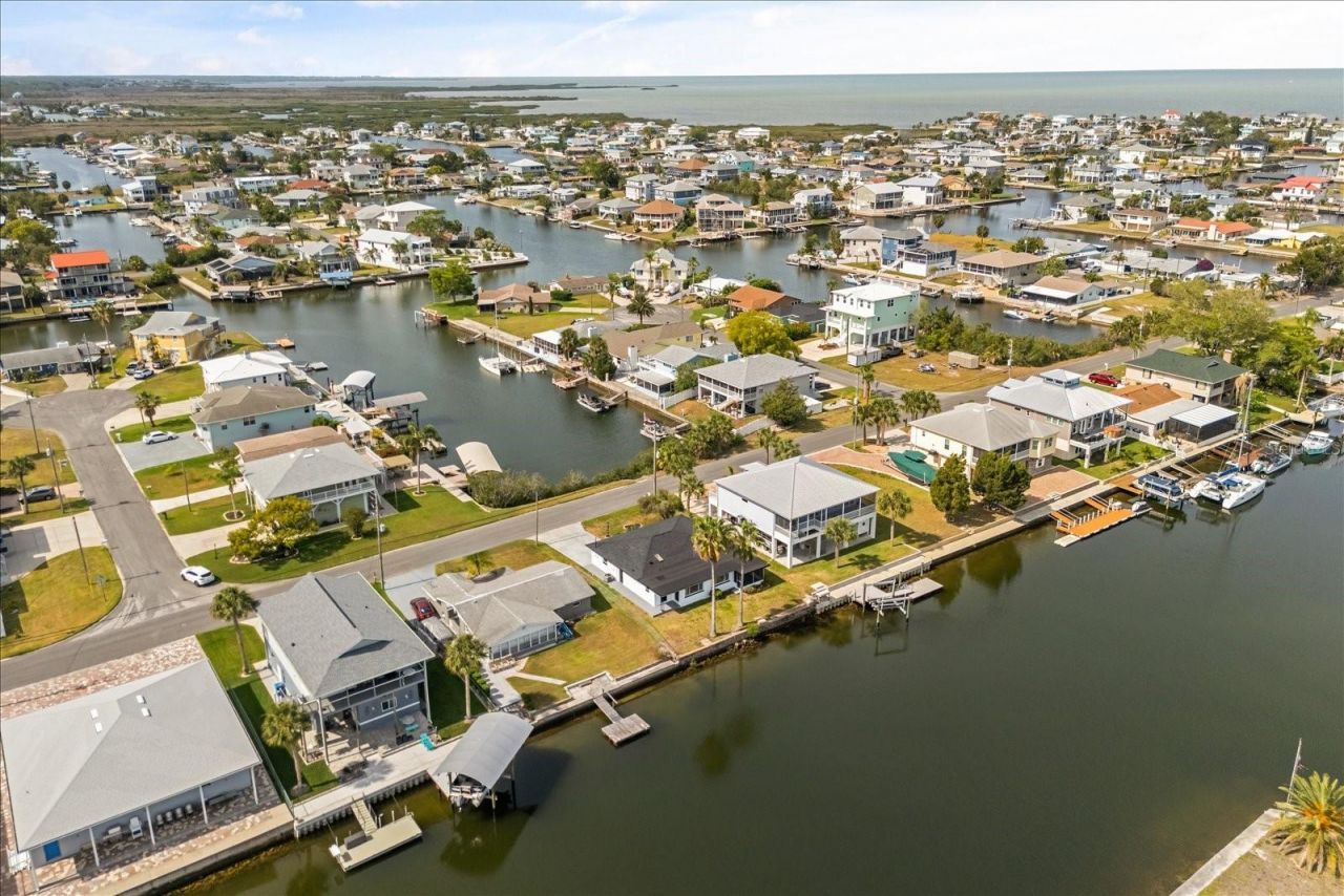 3435 Gulf Coast Drive , Hernando Beach, FL 34607 Photo