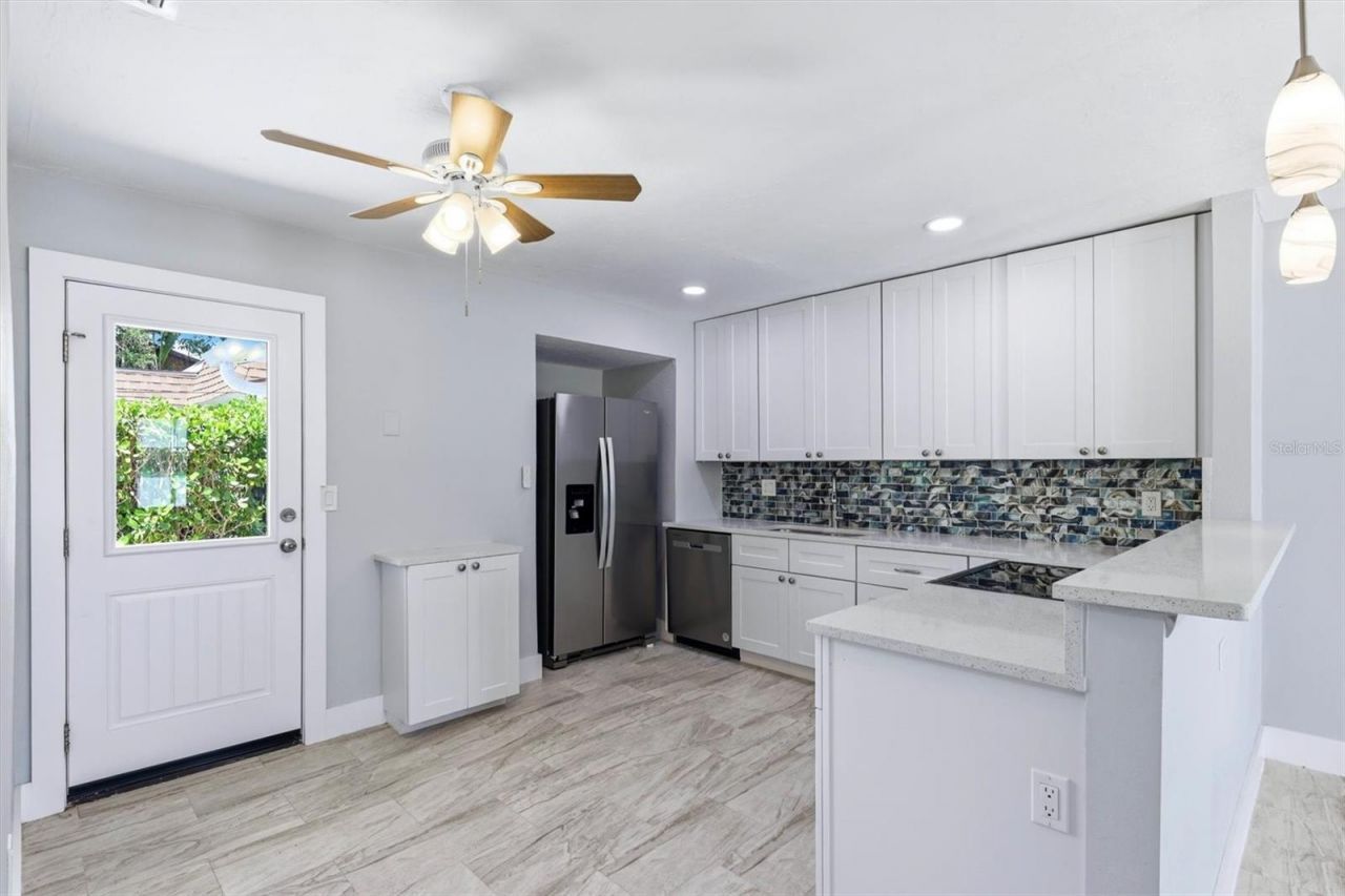 10121 46th Avenue W, Bradenton, FL 34210 Photo