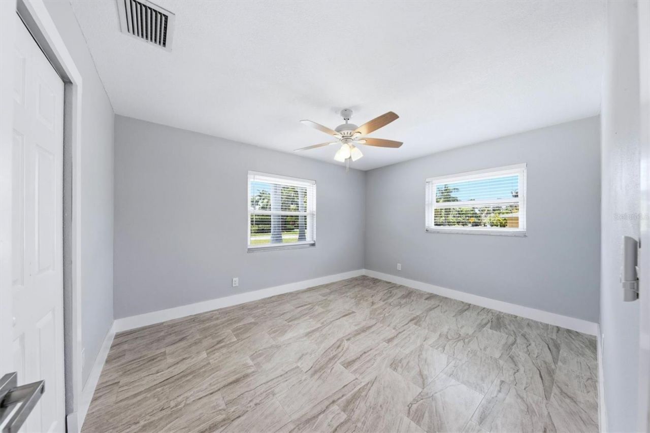 10121 46th Avenue W, Bradenton, FL 34210 Photo
