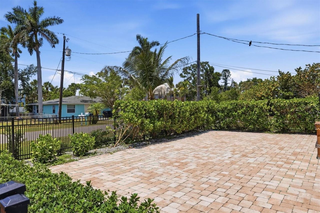 10121 46th Avenue W, Bradenton, FL 34210 Photo