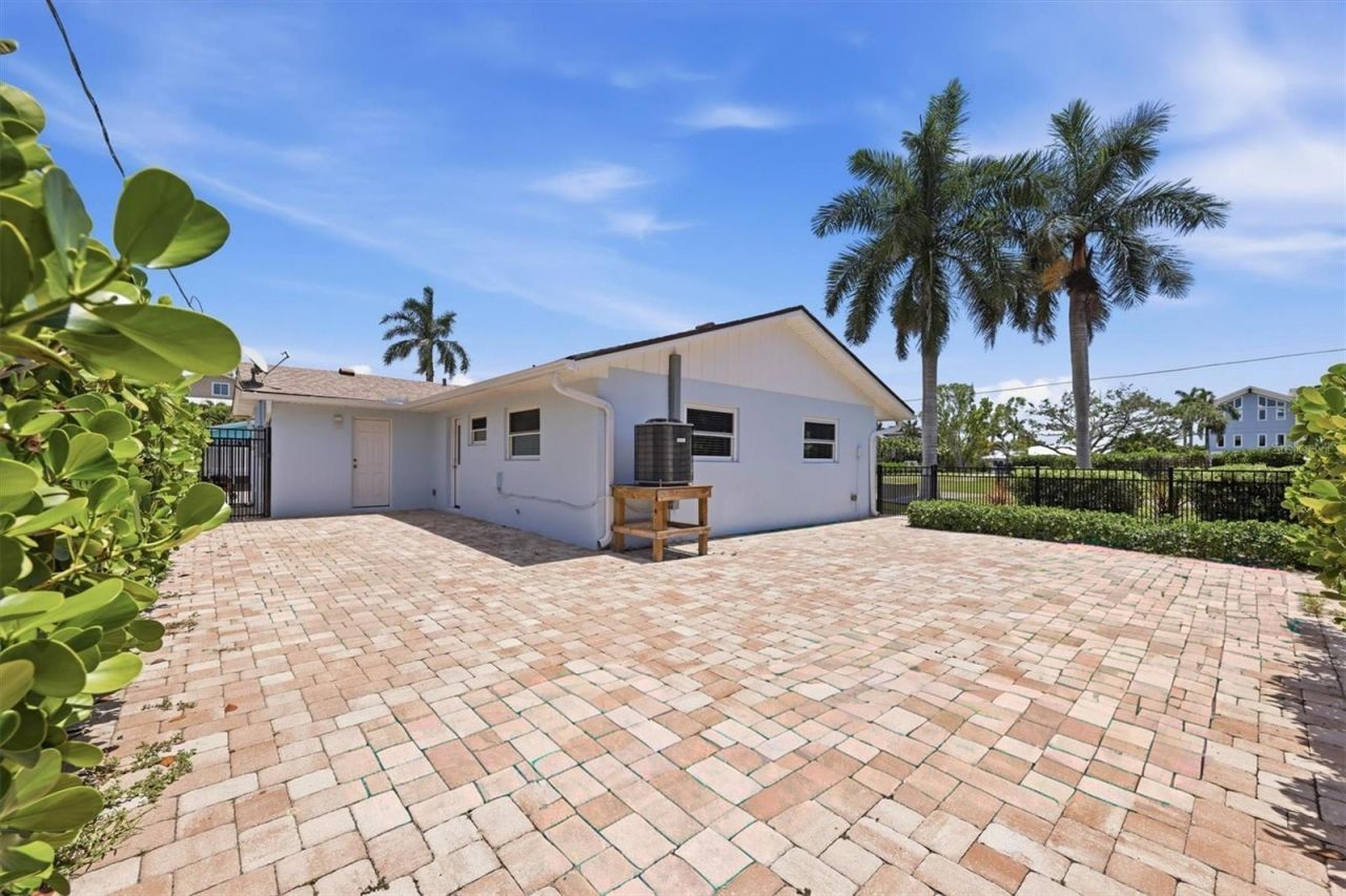 10121 46th Avenue W, Bradenton, FL 34210 Photo
