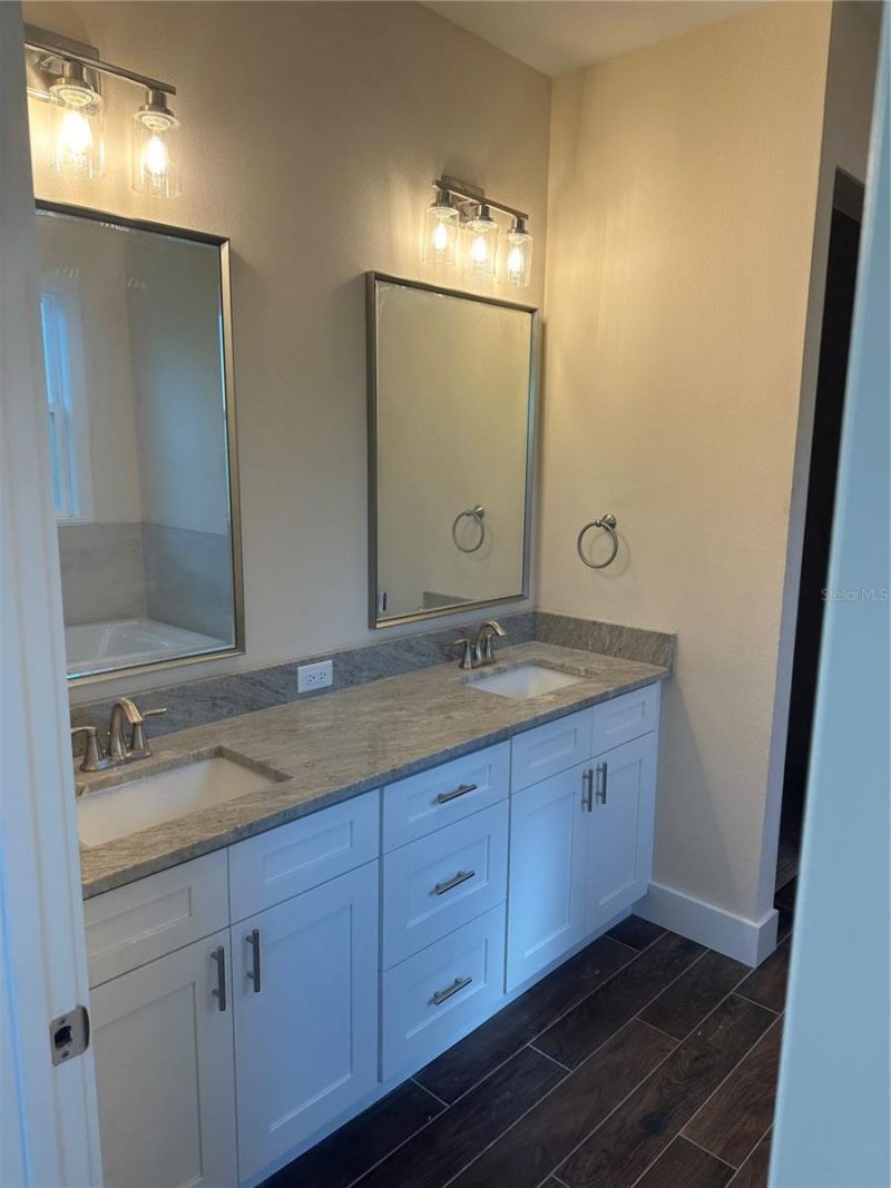 4011 Amber Road, Valrico, FL 33594 Photo