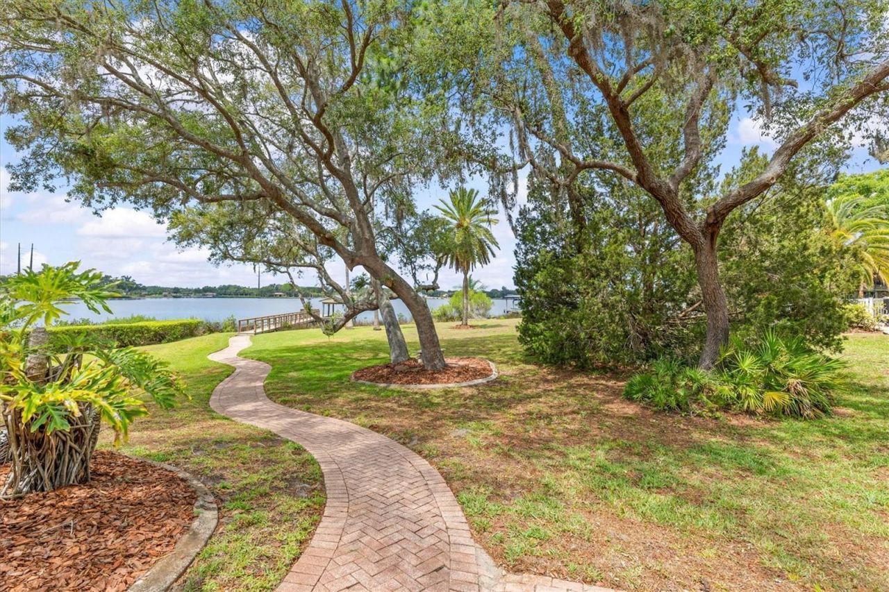 948 Riverside Ridge Road , Tarpon Springs, FL 34688 Photo