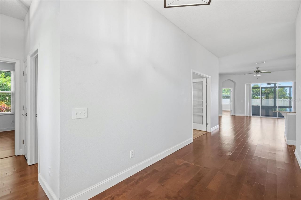 5104 52nd Avenue W, Bradenton, FL 34210 Photo