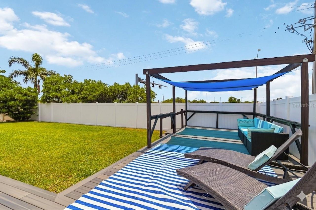 5104 52nd Avenue W, Bradenton, FL 34210 Photo