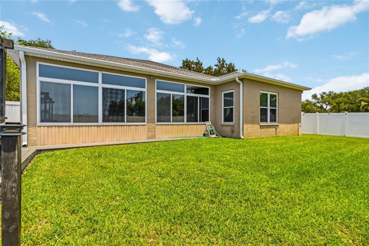 5104 52nd Avenue W, Bradenton, FL 34210 Photo