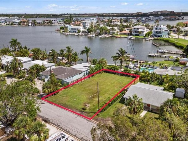 14033 E PARSLEY DRIVE , MADEIRA BEACH, FL 33708