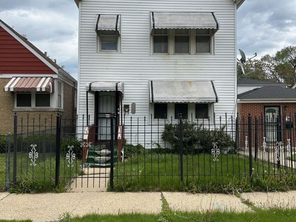 9147 S Dante Avenue , Chicago, IL 60619