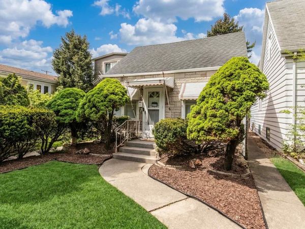 4438 N Narragansett Avenue , Harwood Heights, IL 60706