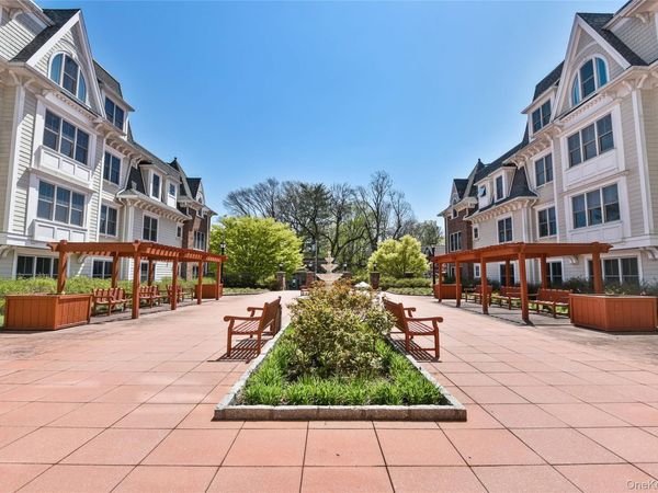 225 Stanley Avenue, Unit 316, Mamaroneck, NY 10543