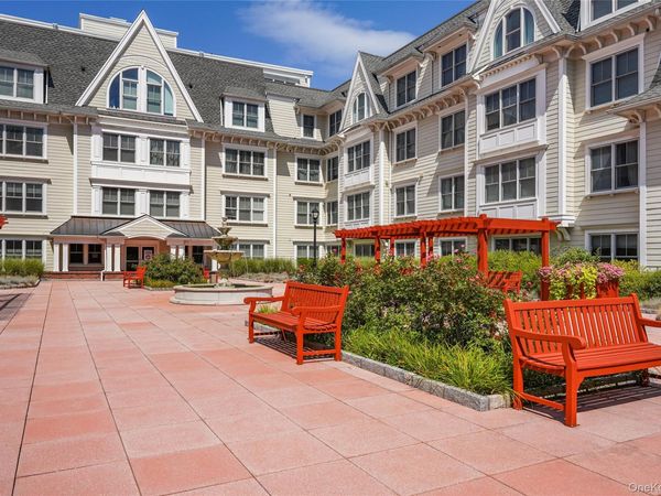 225 Stanley Avenue, Unit 316, Mamaroneck, NY 10543