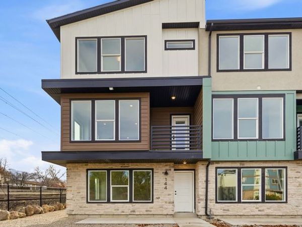 144 E CHAMBORD CT S, Sandy, UT 84070
