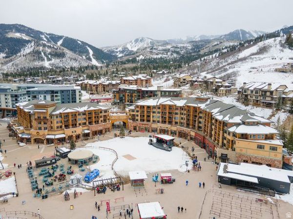3720 N SUNDIAL CT , Unit C105, Park City, UT 84098