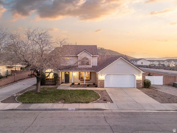 584 E MEADOW LN , Washington, UT 84780