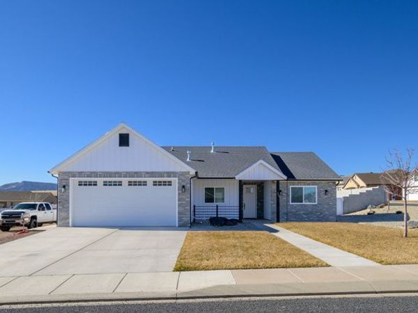 453 N 300 W, Enterprise, UT 84725