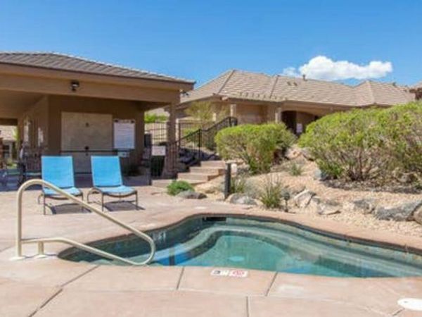 4206 E TORREY PINES DR, Washington, UT 84780