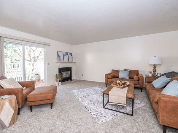 621 E COACHMAN WAY , Riverdale, UT 84405