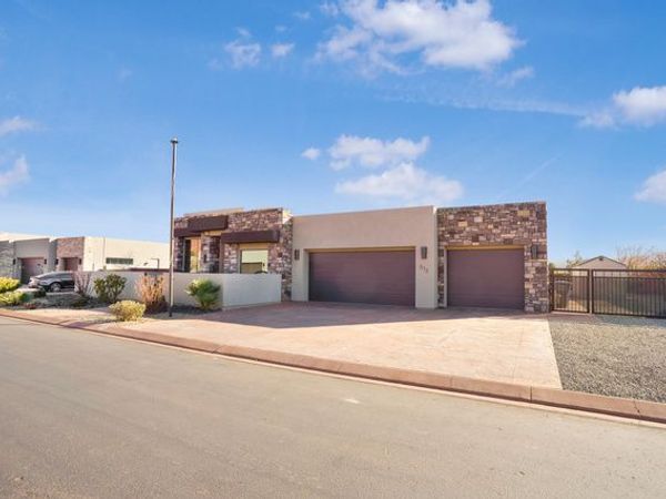 513 W 80 S, Ivins, UT 84738
