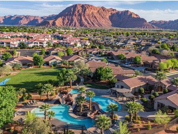 3800 N PARADISE VILLAGE DR #10, Santa Clara, UT 84765