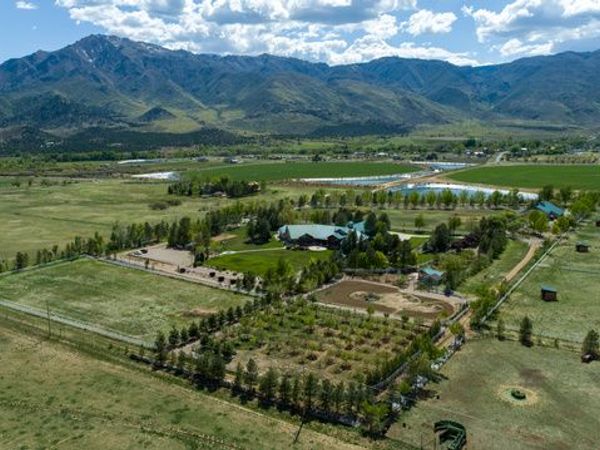 622 E HIGHWAY 144 , New Harmony, UT 84757