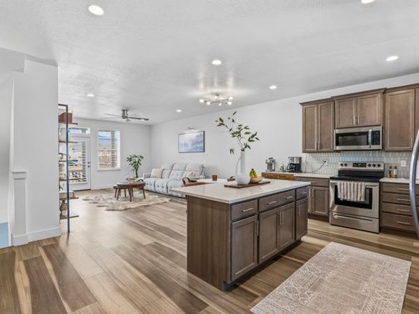 7968 S 5440 W, West Jordan, UT 84081