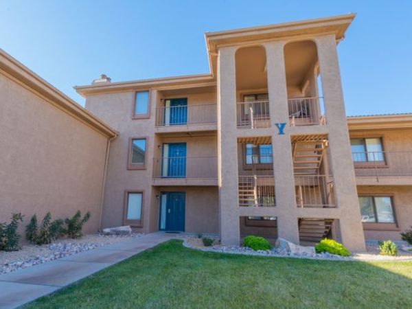 860 S VILLAGE RD, Unit Y8, St. George, UT 84770