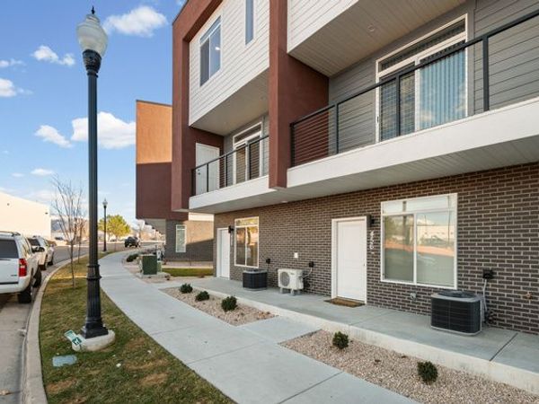 458 E DEPOT ST , Clearfield, UT 84015