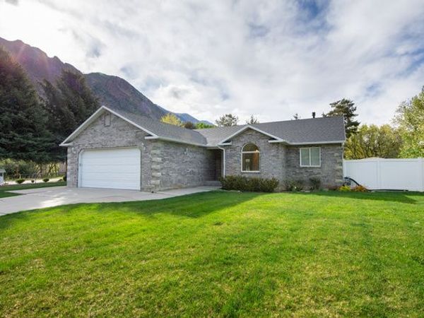 1020 E OAKHILL DR , Alpine, UT 84004