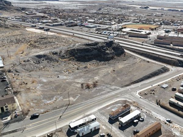 150 N ARIA BLVD E, Wendover, UT 84083