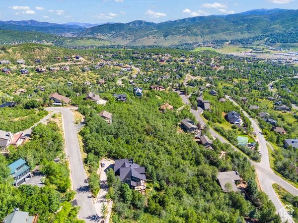 7400 HITCHING POST DR , Unit 213, Snyderville, UT 84098