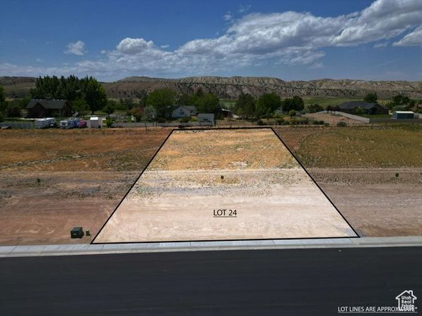 821 N 200 W, Unit 24, Mayfield, UT 84643